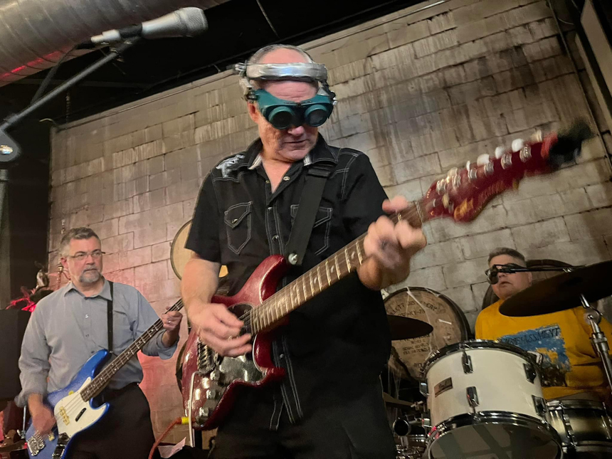 463312066_424545684#251872E