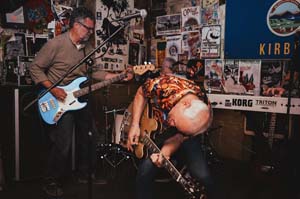 557995691_137644545#251871A